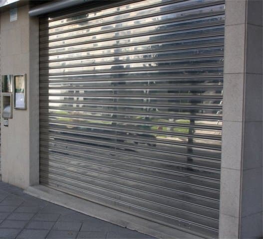 Persianas comerciales